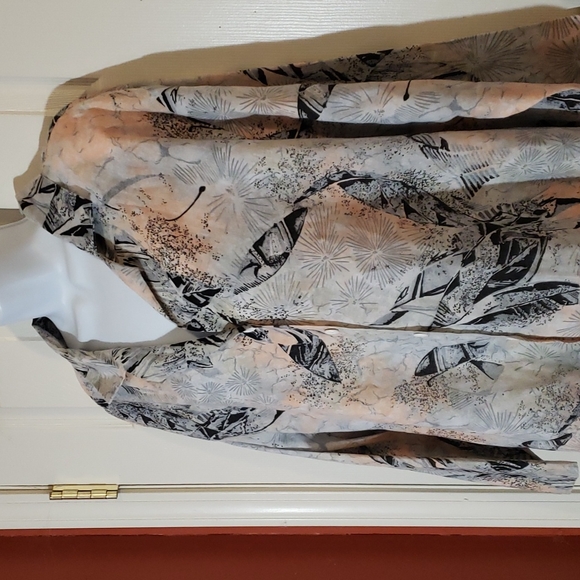 Improved Living button up Blouse - Picture 2 of 9